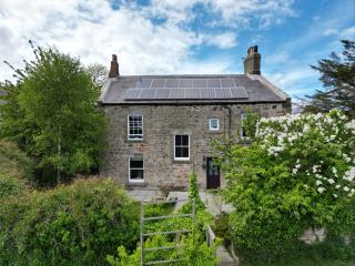 Whimsical Escape in Berwick - Tweedmouth - 0