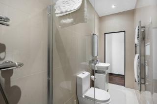 3 Bedroom Apartment by Primal Estates Short Lets - Brighton & Hove - 2