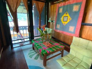 Uphill Ethnic Tay Cottage - Nhà Trên Đồi - Làng Xa - 2