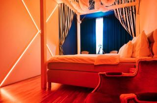 Anybody - Awarded love hotel - Brno - 7