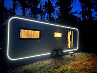 Ferienhäuser Insel Usedom - Luxuswohnwagen 4 mit Whirlpool direkt am Achterwasser - Lütow - 8