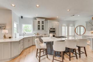 Luxe Gulf Breeze Home with Patios - 4 Mi to Beaches! - 3