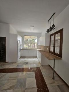 Spacious Garden Villa, private pool, huge grounds with orange trees - Dos Hermanas - 9