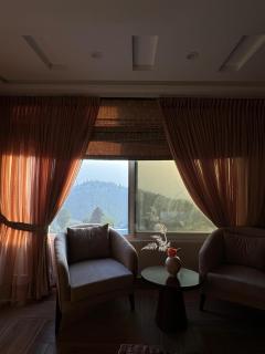 The Walker's Flat A- 2BHK Sunnybank Murree - 6