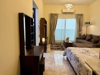 Cozy Sea View Apartment in the heart of Ajman - Ajman - 4