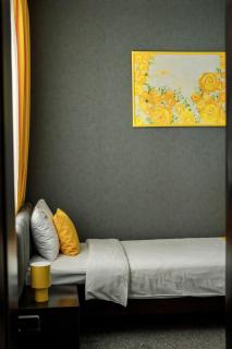 Sunny Hotel - Lviv - 4