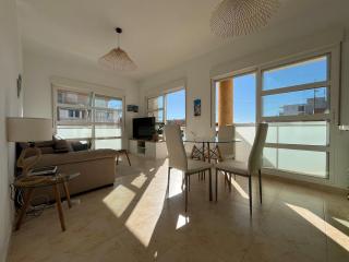 El Campello pool-parking-AC, Beach & tram at 300m - El Campello - 2