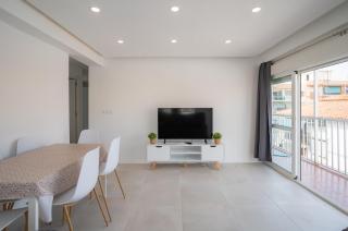 Apartamento con vistas al mar y la montaña - 2