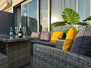 Private Pool Luxury Penthouse - Sliema - 9