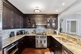 Residence 409 At The Grand - 1