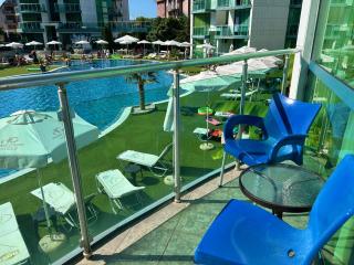 Del Sol Private Apartments - 6