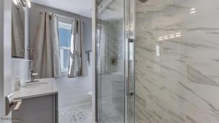 Newly Renovated 3 Bedroom With High-End Finishes Only 2 Blocks From The Beach! - Wildwood - 5