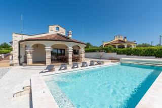 Villa Oliva with private pool - Žbandaj - 9