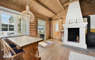 Atmospheric Log Cabin By Myllavannet - 3