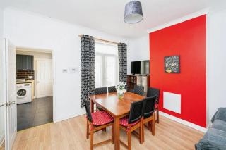 5 Bedroom House For Corporate Stays in Kettering - Kettering - 5