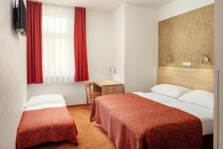 Hotel Ambiance - Prague - 9