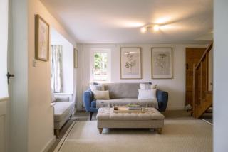 Danny Lodge - Country Cottage Near Brighton by Huluki Sussex Stays - Hurstpierpoint - 4