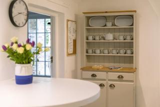 Danny Lodge - Country Cottage Near Brighton by Huluki Sussex Stays - 2