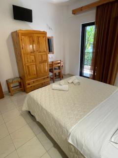 Manos Kritikakis Apartments - Platamonas - 1