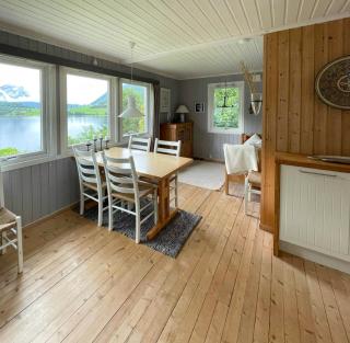 Charming Cabin With Direct Access To The Water - Eidsbygda - 8