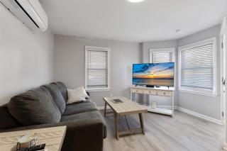 140 E Burk Ave, Unit B - Wildwood - 9