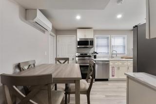 140 E Burk Ave, Unit B - Wildwood - 8
