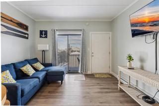 3201 Atlantic Ave, Unit 310 - 5