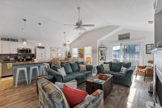 Vibrant 3 Bedroom Condo With A Bbq Grill Outdoor Shower - Wildwood - 5