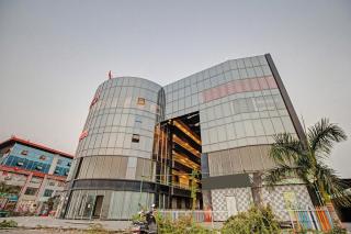 Collection O The Valentine Hotel - Surat - 6