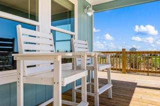 Gorgeous 4BD with Hot Tub, Golf Cart, Deck, Gourmet Kitchen - Gilchrist - 2
