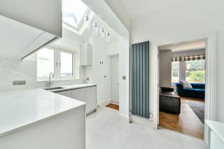 Luxury Modern 2 Bedroom Flat - 2 mins from Ascot Racecourse - Ascot - 0
