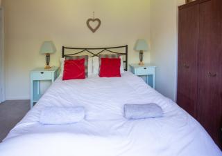 Cozy 3 bed family home by park - Penrith - 1
