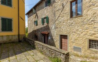 Lovely Home In Località Cocolaio Of San - 2