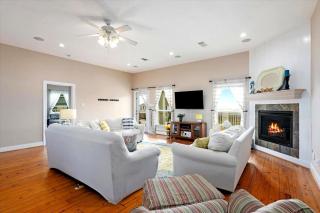 4BR Gulf Views - Ocean-View Deck, Games, Gated Privacy & Sleeps 12 - Port Bolivar - 9