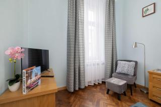 Charming Apartments with Desk in Downtown Cracow by Noclegi Renters - Krakau - 1