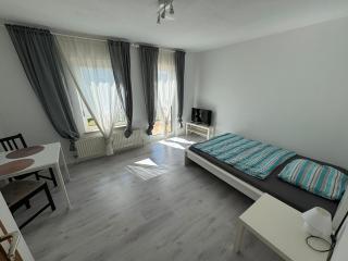 Smart studio in KA-Neureut with sunny balcony - Karlsruhe - 3