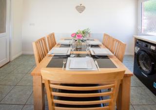 Cozy 3 bed family home by park - Penrith - 6