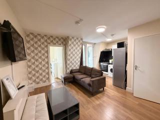 Comfy Apartment - Finchley Road - London - 0