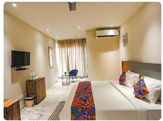 Raahgir Suites - Noida - 8