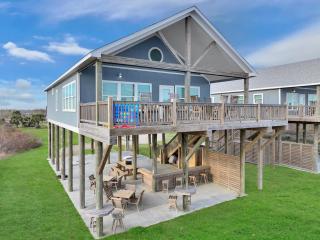 Beachfront 4BR - Tiki Bar, Yard Games, Pet-Friendly - Gilchrist - 2