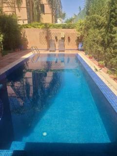 Villa Marrakech haut standing avec piscine et architecture arabesque - Marrakesch - 1