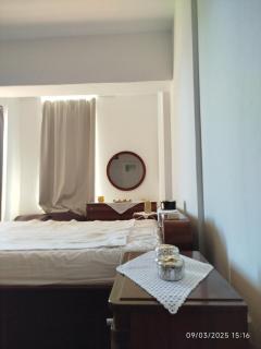 Open view 1 - Limne - 3
