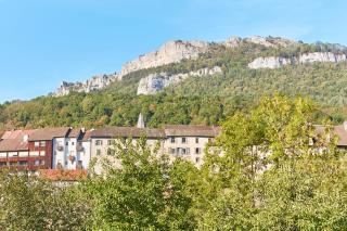 Joyone,appartement rénové dans maison vigneronne de 1682 avec terrasse - Mouthier-Haute-Pierre - 8