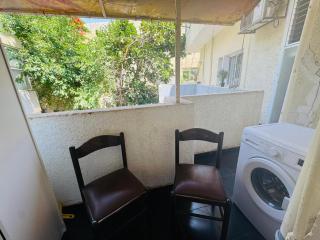 HaYarden Vibe - 1 Bedroom With Balcony By Vacay - Tel Aviv - 2