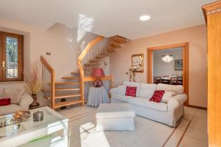 Villa Adora Holiday Home - Serravalle Pistoiese - 0