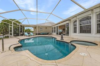 Heated Pool & Spa with Dock, Tiki Hut & Gulf Access - Coral Reef - Roelens - Cape Coral - 4