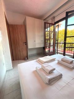 Elle luxury apartment - Skála Foúrkas - 6
