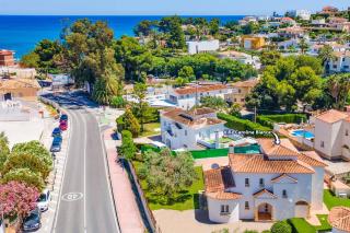 Villa Carolina Blanca by Villa Plus - Calpe - 9
