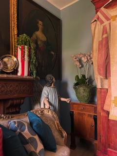Art action room - - 5