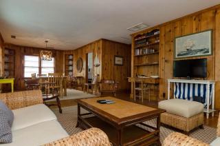 Lee by Bryant Real Estate - Wrightsville Beach - 3